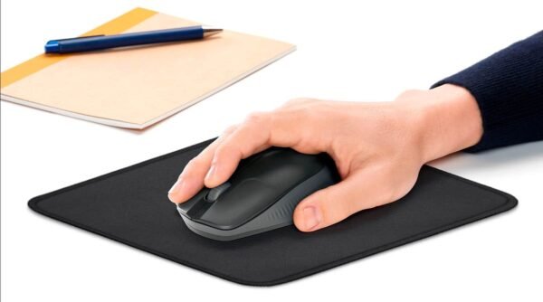 6484060cv11d.jpg Logitech Studio Series Mouse Pad – Medium, Graphite
